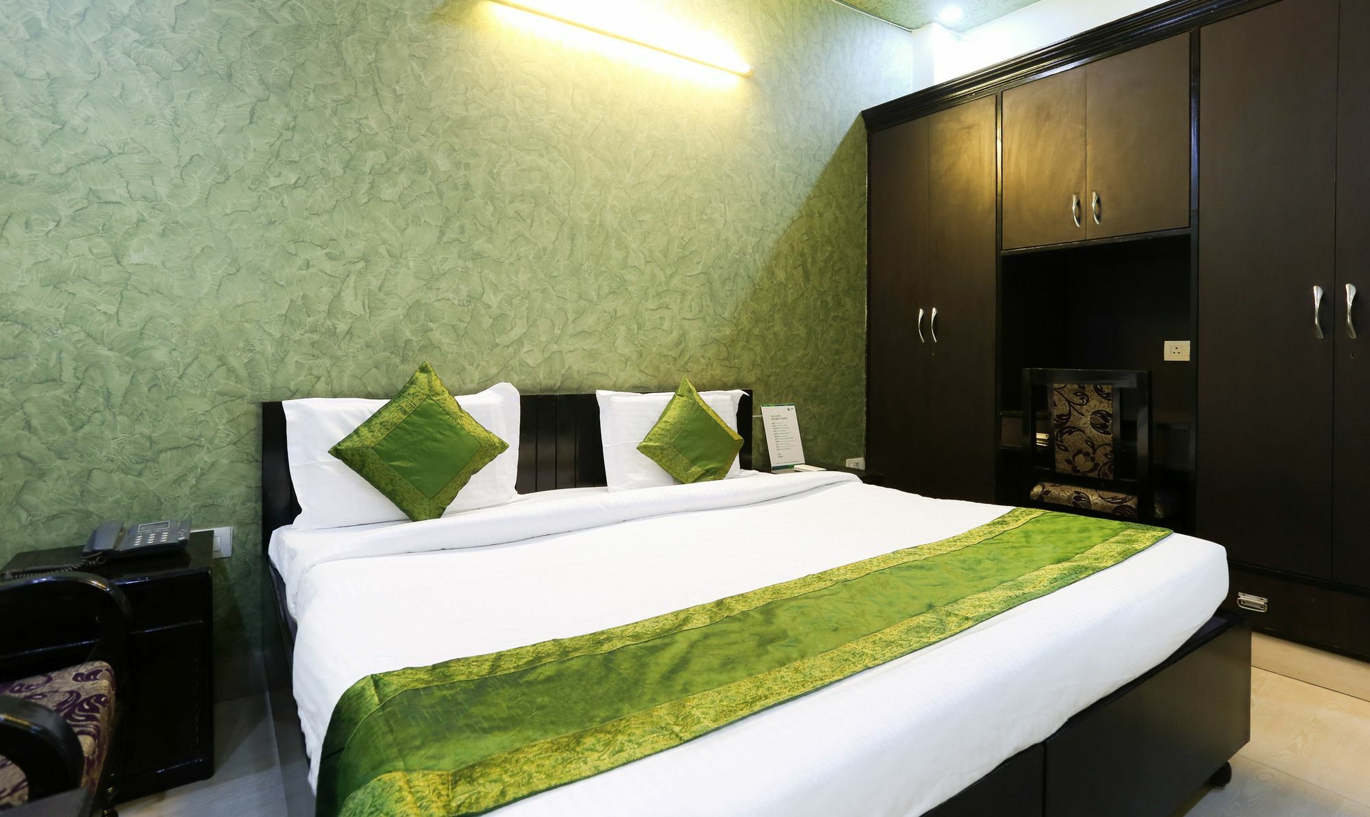 Royal Suites By Park Tree, Kasauli Εξωτερικό φωτογραφία